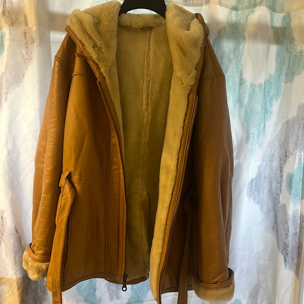 Wilsons Leather Jacket Genuine Winter Faux Fur Lined Belted Womens.  Size  XL.